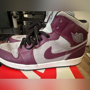Jordan 1 Phat mid used as is worn